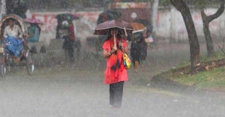 দেশজুড়ে আরো ৭২ ঘণ্টা বৃষ্টিপাতের আশঙ্কা