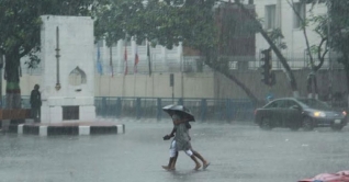 দেশজুড়ে ঝড়ো হাওয়াসহ বৃষ্টির পূর্বাভাস