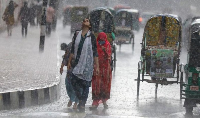 বৃষ্টির অপেক্ষায় দেশবাসী।