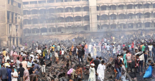 অবশেষে নিভল বঙ্গবাজারের আগুন