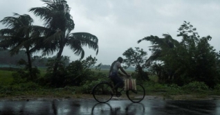 আম্পান: কখন, কোন পথ দিয়ে ঢুকবে, কোথায় আঘাত করবে?