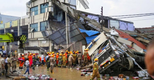 ভারতে ধসে পড়ল ৪ বছর আগে নির্মিত ভবন, হতাহত ৩৬