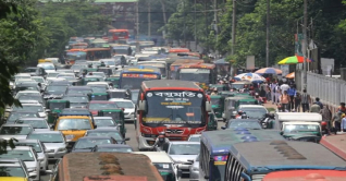 রাজধানীতে দুই দলের সমাবেশ ঘিরে তীব্র যানজট