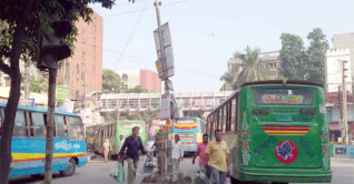 হরতালে যান চলাচল স্বাভাবিক, মানুষের উপস্থিতি কম