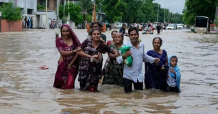 গুজরাটে ভয়াবহ বন্যা,২৮ জনের প্রাণহানী