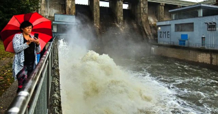 জার্মানি, পোল্যান্ড, অস্ট্রিয়ায় চরম আবহাওয়া সতর্কতা