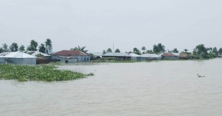 দেশের ১০ জেলায় বন্যার অবনতি হতে পারে