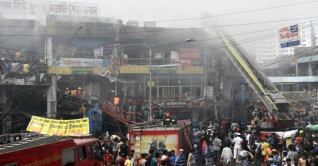 নিউ সুপার মার্কেটে ২৫০ দোকান পুড়েছে: মালিক সমিতি