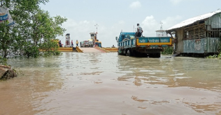 বিপৎসীমার ওপরে দক্ষিণের ৬ নদীর পানি