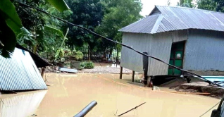 শেরপুরে কমছে নদ-নদীর পানি, বন্যায় মৃত বেড়ে ৮