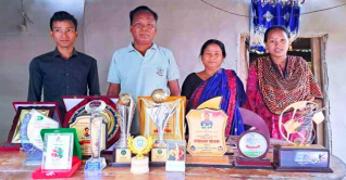 মেয়ের অর্জন সাজিয়ে রাখার জায়গা নেই: সাফজয়ী স্বপ্নার বাবা