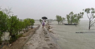 উপকূলে ৬ ফুটের অধিক জলোচ্ছ্বাসের শঙ্কা