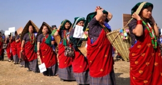 নারীরা কেন পুরুষদের চাইতে বেশি বাঁচে