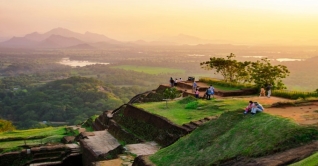 সবুজ-শ্যামল-সুন্দর দ্বীপ রাষ্ট্র শ্রীলঙ্কা